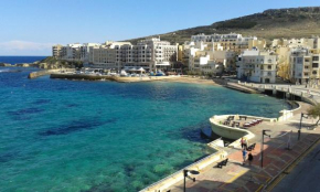 Attard Seafront Apartment 3 in Marsalforn